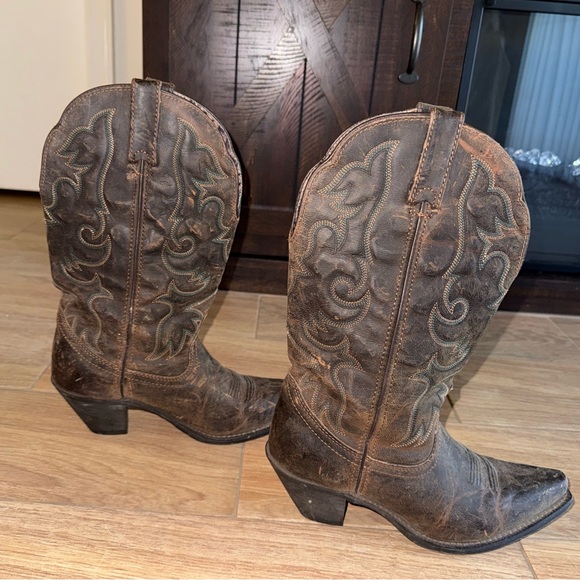 Genuine leather Laredo boots brown & turquoise snip toe heel distressed boot - Picture 6 of 11